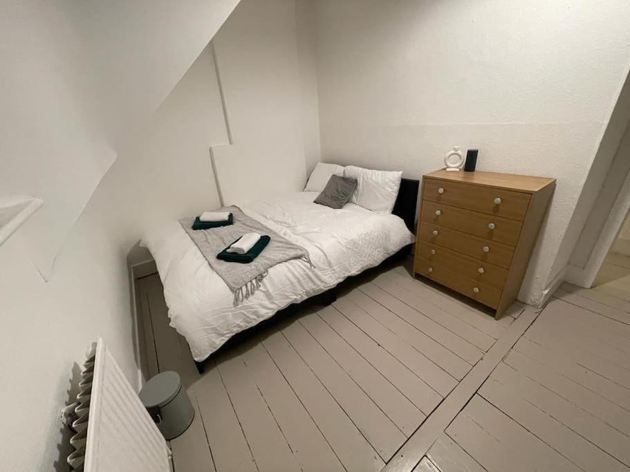 Spacious 2 Bedroom On Tower Bridge Λονδίνο Εξωτερικό φωτογραφία