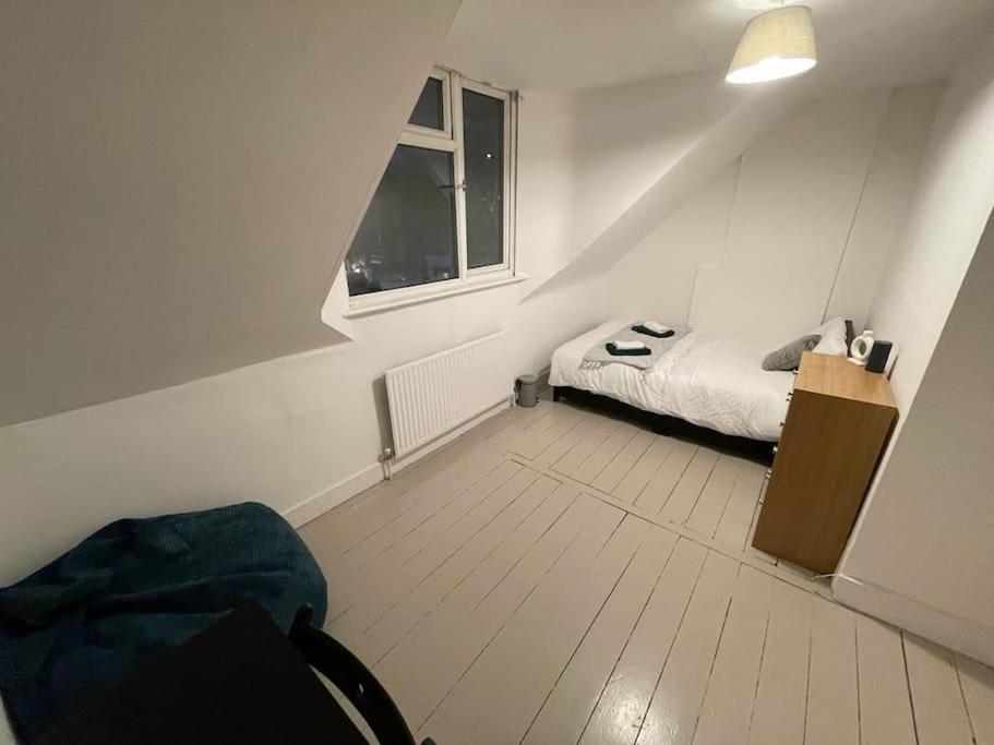 Spacious 2 Bedroom On Tower Bridge Λονδίνο Εξωτερικό φωτογραφία