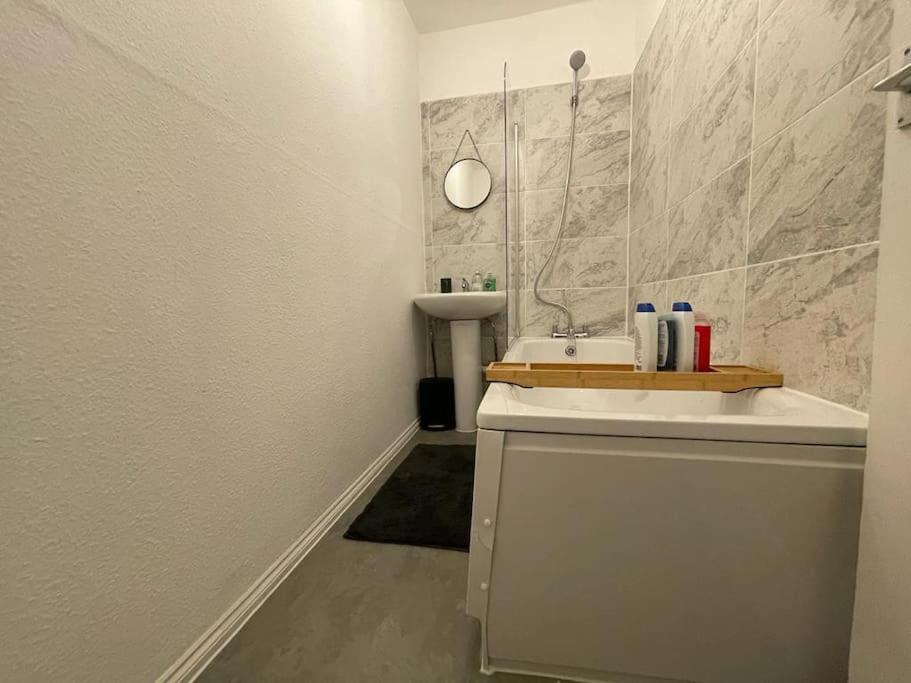 Spacious 2 Bedroom On Tower Bridge Λονδίνο Εξωτερικό φωτογραφία