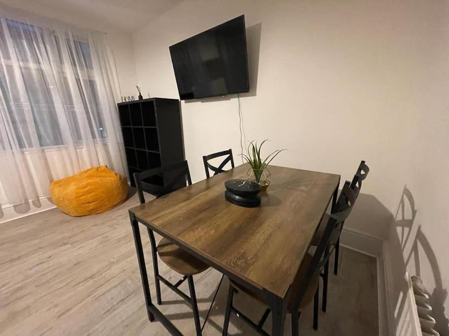 Spacious 2 Bedroom On Tower Bridge Λονδίνο Εξωτερικό φωτογραφία